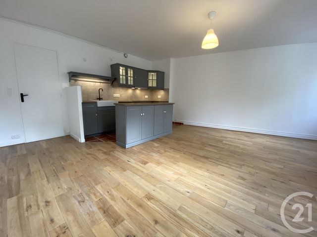 Appartement F2 &agrave; louer - 2 pi&egrave;ces - 46,77 m2 - Chartres - 28 - CENTRE