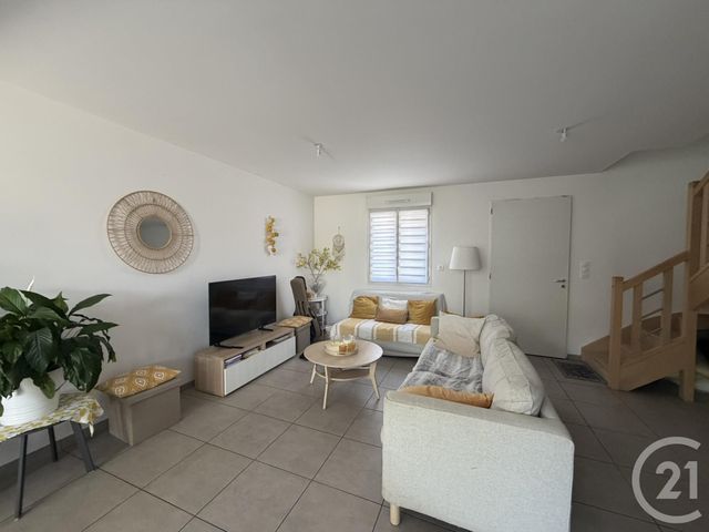 Maison &agrave; louer - 4 pi&egrave;ces - 89,97 m2 - Chartres - 28 - CENTRE