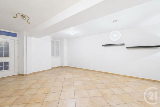 Maison &agrave; louer - 4 pi&egrave;ces - 84,26 m2 - Chartres - 28 - CENTRE