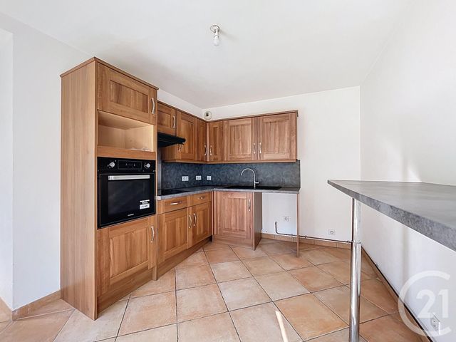 Maison &agrave; louer - 4 pi&egrave;ces - 84,26 m2 - Chartres - 28 - CENTRE