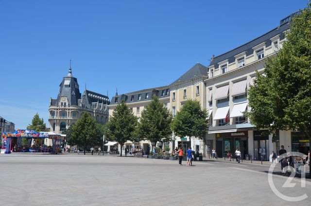 Appartement F3 &agrave; louer - 3 pi&egrave;ces - 52,78 m2 - Chartres - 28 - CENTRE