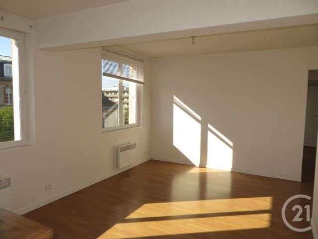 Appartement F3 &agrave; louer - 3 pi&egrave;ces - 52,78 m2 - Chartres - 28 - CENTRE