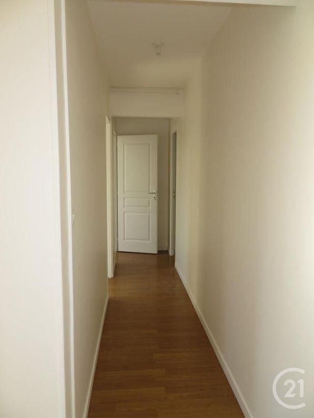 Appartement F3 &agrave; louer - 3 pi&egrave;ces - 52,78 m2 - Chartres - 28 - CENTRE