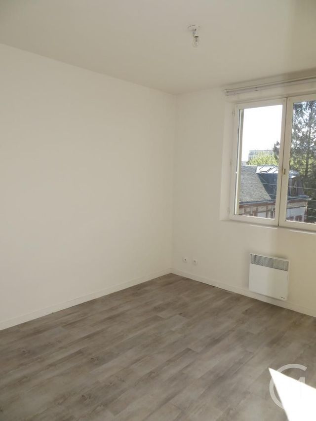 Appartement F3 &agrave; louer - 3 pi&egrave;ces - 52,78 m2 - Chartres - 28 - CENTRE