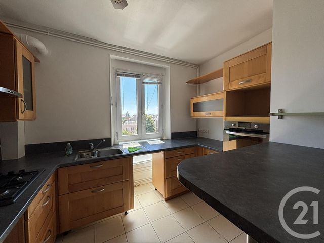 Appartement F3 &agrave; louer - 3 pi&egrave;ces - 77,65 m2 - Chartres - 28 - CENTRE