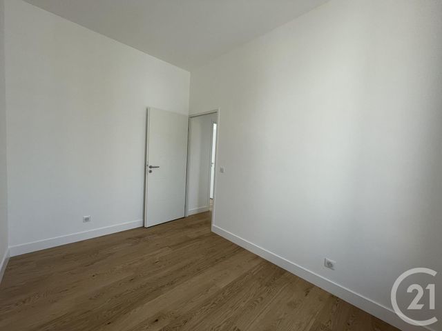 Appartement F5 &agrave; louer - 5 pi&egrave;ces - 107,22 m2 - Chartres - 28 - CENTRE