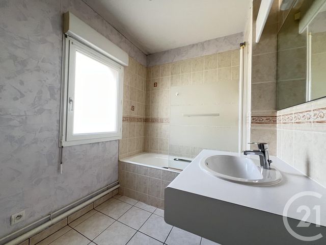Appartement F2 &agrave; louer - 2 pi&egrave;ces - 56,13 m2 - Chartres - 28 - CENTRE