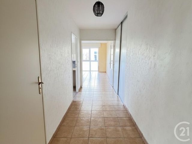 Appartement F2 &agrave; louer - 2 pi&egrave;ces - 56,13 m2 - Chartres - 28 - CENTRE