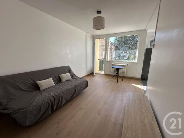 Appartement T2 &agrave; louer - 2 pi&egrave;ces - 44,19 m2 - Chartres - 28 - CENTRE