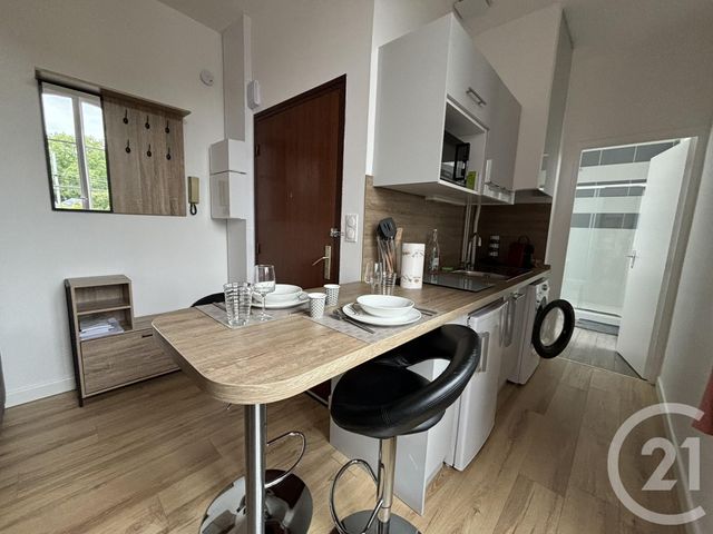 Appartement F1 &agrave; louer - 1 pi&egrave;ce - 23,82 m2 - Chartres - 28 - CENTRE