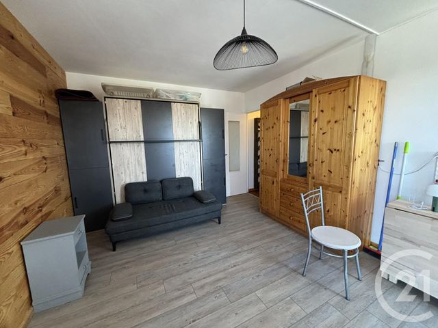 Appartement F1 &agrave; louer - 1 pi&egrave;ce - 27,39 m2 - Chartres - 28 - CENTRE