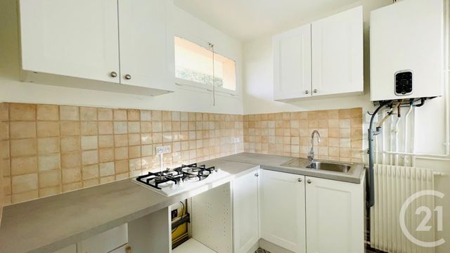 Appartement Duplex &agrave; louer - 2 pi&egrave;ces - 31,08 m2 - Chartres - 28 - CENTRE