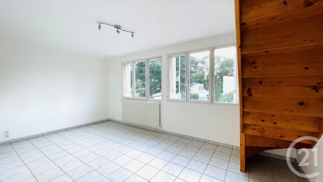 Appartement Duplex &agrave; louer - 2 pi&egrave;ces - 31,08 m2 - Chartres - 28 - CENTRE