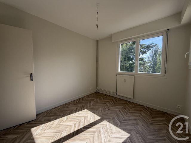 Appartement F3 &agrave; louer - 3 pi&egrave;ces - 64,81 m2 - Chartres - 28 - CENTRE