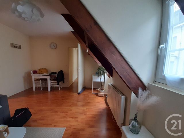 Appartement F1 &agrave; louer - 1 pi&egrave;ce - 25,55 m2 - Chartres - 28 - CENTRE