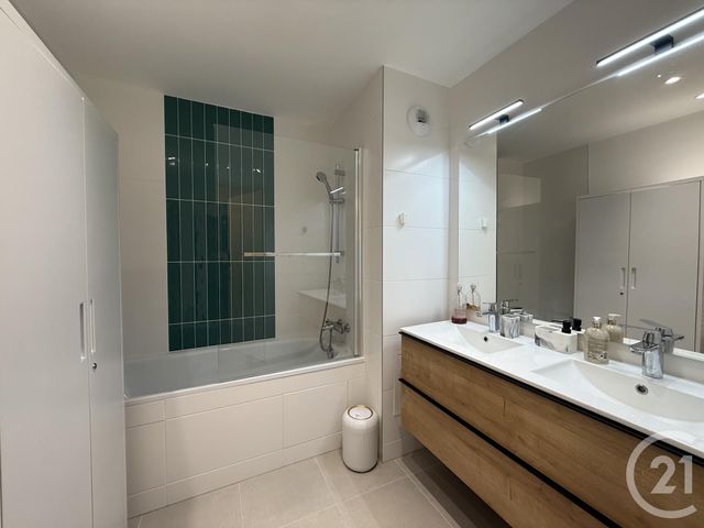 Appartement F4 &agrave; louer - 4 pi&egrave;ces - 82,90 m2 - Chartres - 28 - CENTRE