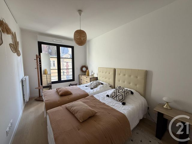 Appartement F4 &agrave; louer - 4 pi&egrave;ces - 82,90 m2 - Chartres - 28 - CENTRE