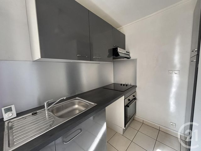 Appartement F3 &agrave; louer - 3 pi&egrave;ces - 75,86 m2 - Chartres - 28 - CENTRE