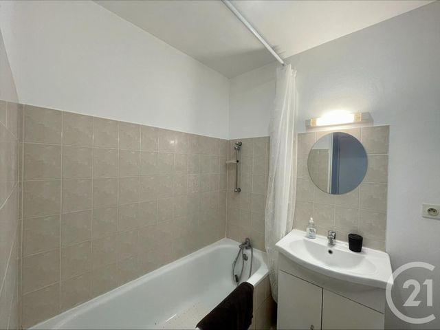 Appartement F2 &agrave; louer - 2 pi&egrave;ces - 34,23 m2 - Chartres - 28 - CENTRE
