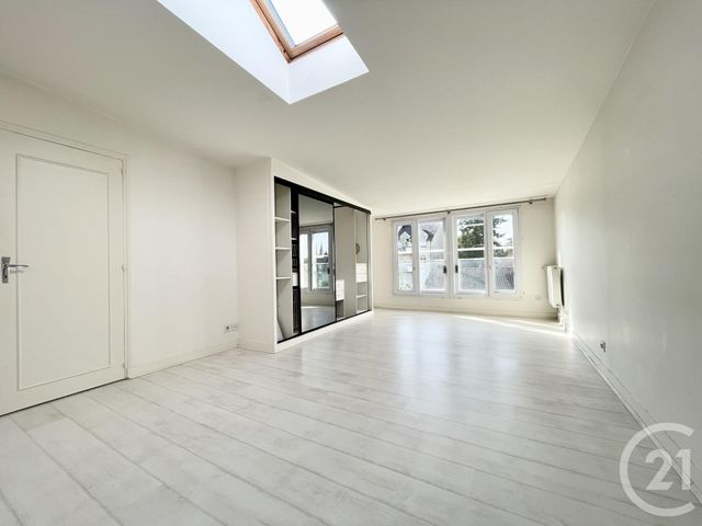 Maison &agrave; louer - 4 pi&egrave;ces - 111,10 m2 - Chartres - 28 - CENTRE