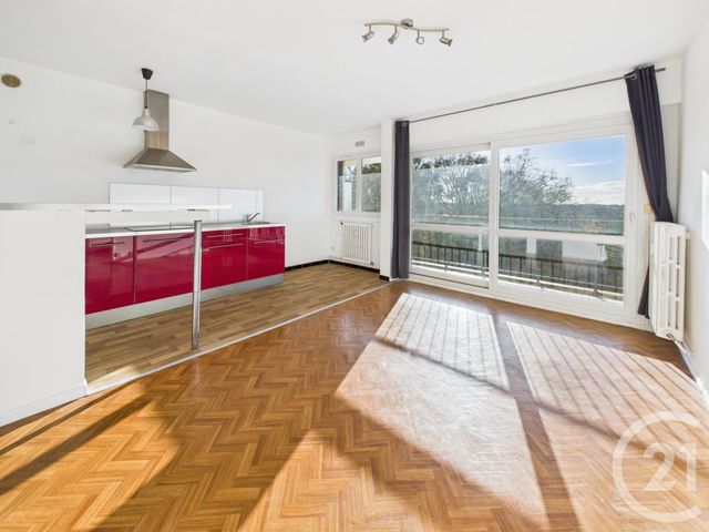 Appartement T2 &agrave; louer - 2 pi&egrave;ces - 43 m2 - Chartres - 28 - CENTRE