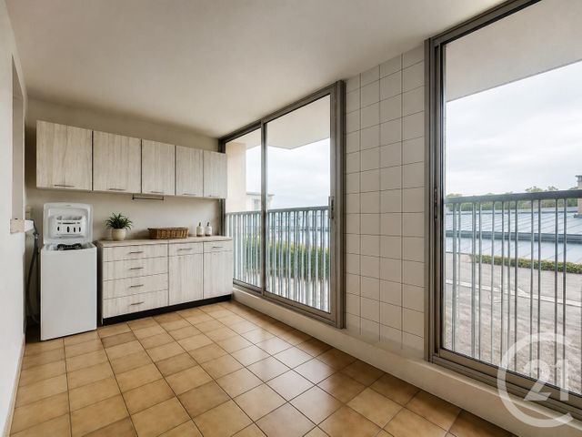 Appartement T3 &agrave; vendre - 3 pi&egrave;ces - 65,87 m2 - Chartres - 28 - CENTRE