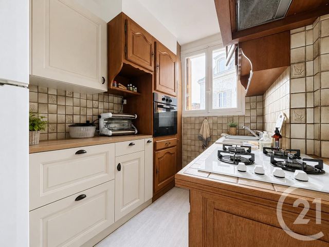 Appartement T3 &agrave; vendre - 3 pi&egrave;ces - 65,87 m2 - Chartres - 28 - CENTRE