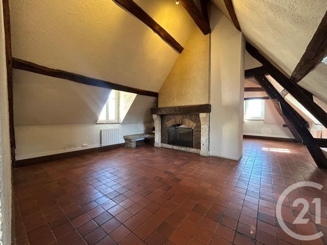 Appartement F5 &agrave; louer - 5 pi&egrave;ces - 108 m2 - Chartres - 28 - CENTRE