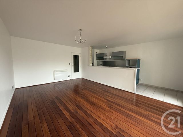 Appartement F3 &agrave; louer - 3 pi&egrave;ces - 72,24 m2 - Chartres - 28 - CENTRE