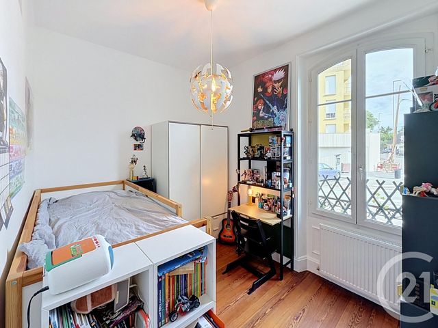Appartement F4 &agrave; vendre - 4 pi&egrave;ces - 82 m2 - 28 - CENTRE