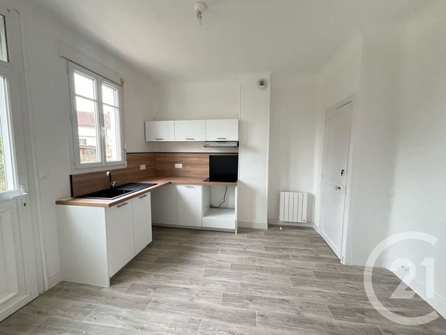 Maison &agrave; louer - 4 pi&egrave;ces - 105,52 m2 - Chartres - 28 - CENTRE