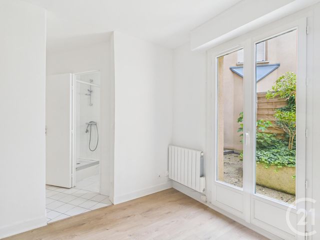 Appartement F3 bis &agrave; vendre - 5 pi&egrave;ces - 81,74 m2 - Chartres - 28 - CENTRE