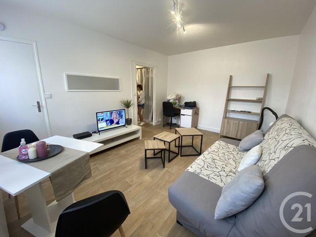 Appartement F1 &agrave; louer - 1 pi&egrave;ce - 29,15 m2 - Chartres - 28 - CENTRE