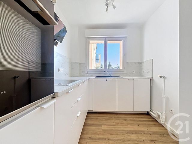 Appartement T2 &agrave; louer - 2 pi&egrave;ces - 47,28 m2 - Chartres - 28 - CENTRE
