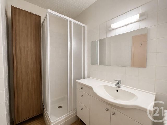 Appartement F3 &agrave; louer - 3 pi&egrave;ces - 65,84 m2 - Chartres - 28 - CENTRE