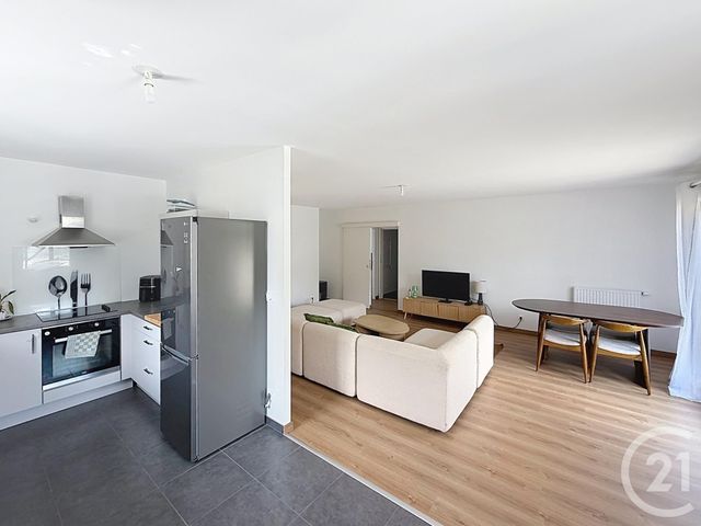 Appartement F4 &agrave; louer - 4 pi&egrave;ces - 96,95 m2 - Chartres - 28 - CENTRE