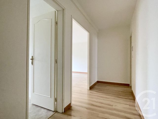 Appartement F3 &agrave; louer - 3 pi&egrave;ces - 74 m2 - Chartres - 28 - CENTRE