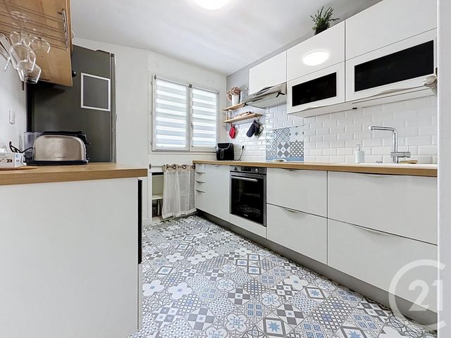 Appartement F5 &agrave; vendre - 4 pi&egrave;ces - 97 m2 - Chartres - 28 - CENTRE