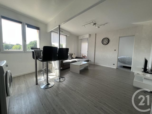 Appartement F2 &agrave; louer - 2 pi&egrave;ces - 46,93 m2 - Chartres - 28 - CENTRE