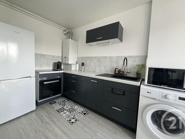 Appartement F2 &agrave; louer - 2 pi&egrave;ces - 46,93 m2 - Chartres - 28 - CENTRE