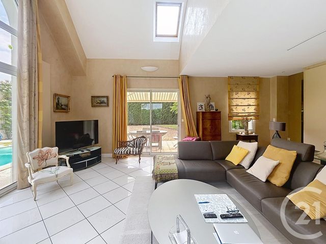 Maison &agrave; vendre - 6 pi&egrave;ces - 180 m2 - Luisant - 28 - CENTRE