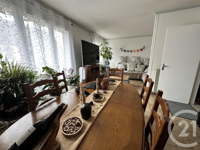Maison &agrave; louer - 3 pi&egrave;ces - 66,75 m2 - Luisant - 28 - CENTRE