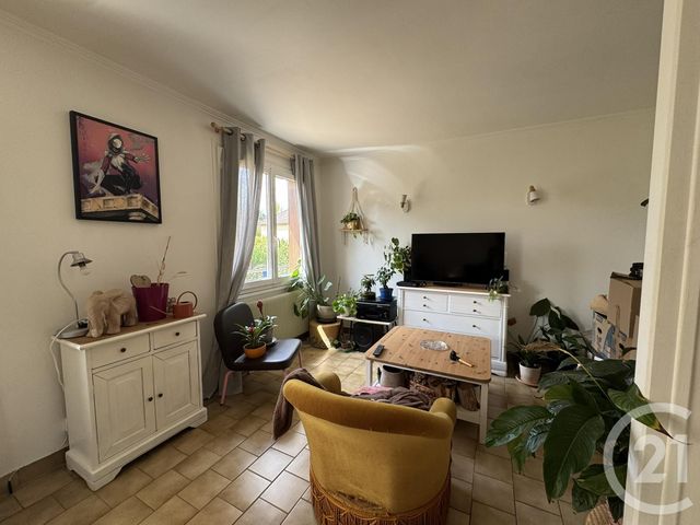 Maison &agrave; louer - 3 pi&egrave;ces - 66,75 m2 - Luisant - 28 - CENTRE