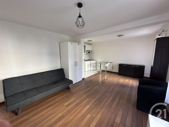 Appartement Studio &agrave; louer - 1 pi&egrave;ce - 26,30 m2 - Chartres - 28 - CENTRE