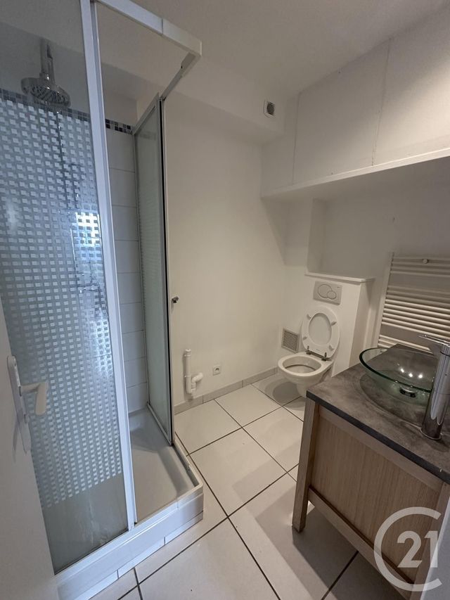 Appartement Studio &agrave; louer - 1 pi&egrave;ce - 26,30 m2 - Chartres - 28 - CENTRE