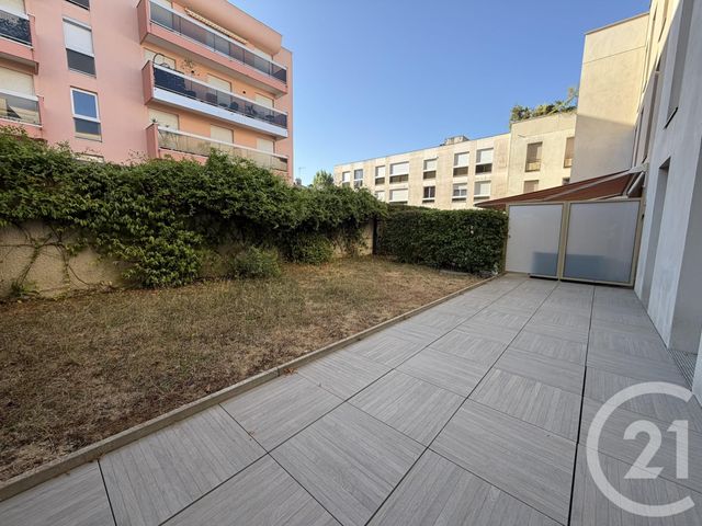 Appartement F4 &agrave; louer - 4 pi&egrave;ces - 81 m2 - Chartres - 28 - CENTRE