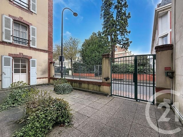 Appartement T2 &agrave; louer - 2 pi&egrave;ces - 41 m2 - Chartres - 28 - CENTRE