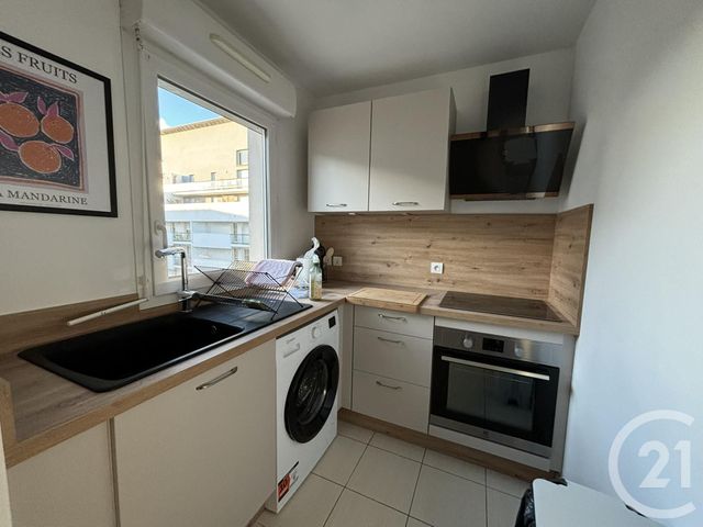 Appartement F3 &agrave; louer - 3 pi&egrave;ces - 64,23 m2 - Chartres - 28 - CENTRE