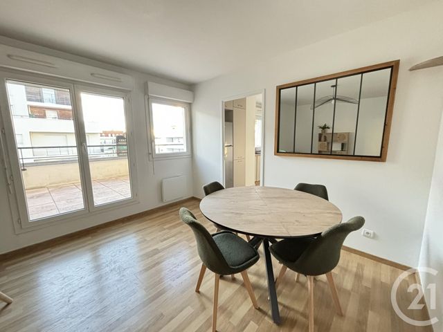 Appartement F3 &agrave; louer - 3 pi&egrave;ces - 64,23 m2 - Chartres - 28 - CENTRE