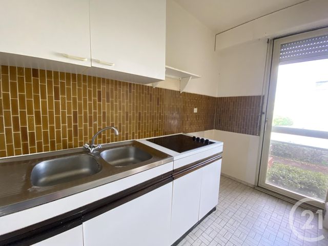 Appartement F2 &agrave; louer - 2 pi&egrave;ces - 42,38 m2 - Chartres - 28 - CENTRE